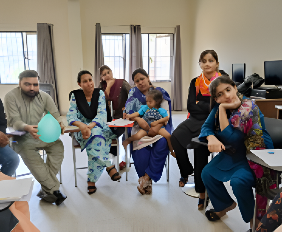 Sparking Curiosity: Chopan Trust Empowers Teachers at Dar-ul-Hikmat School